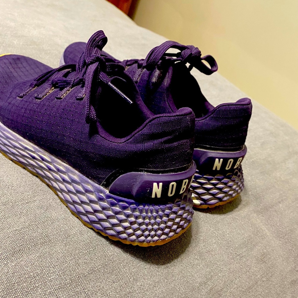 Size 7 NoBull running shoes